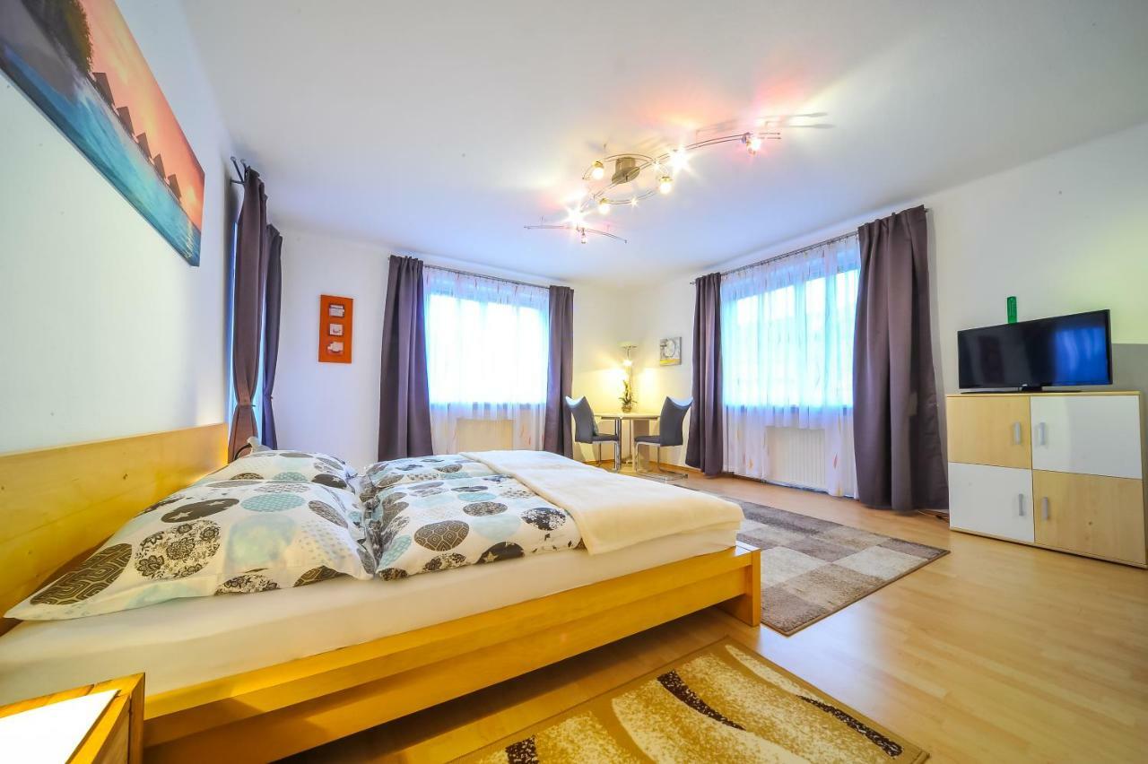 Privatzimmer Haus Erika Sankt Peter-Freienstein Екстер'єр фото