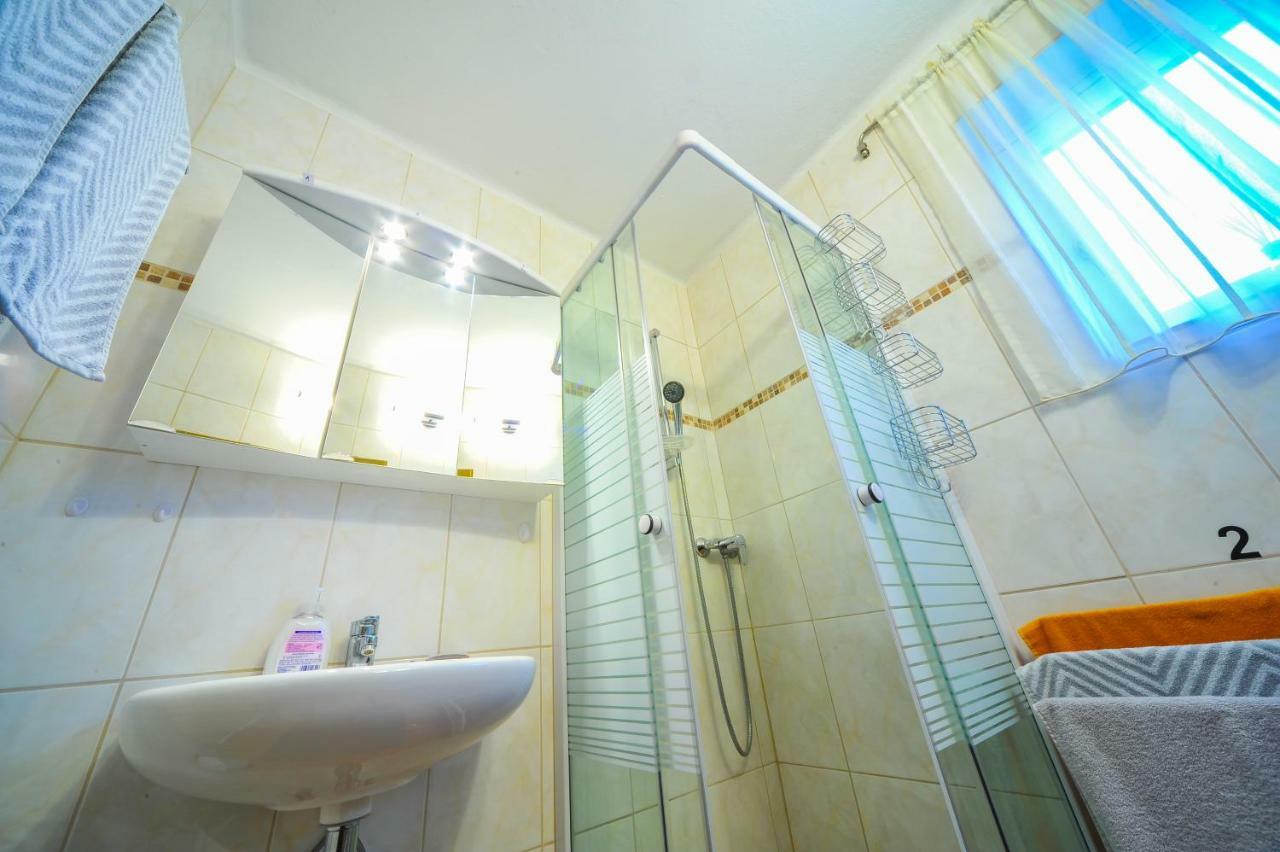 Privatzimmer Haus Erika Sankt Peter-Freienstein Екстер'єр фото